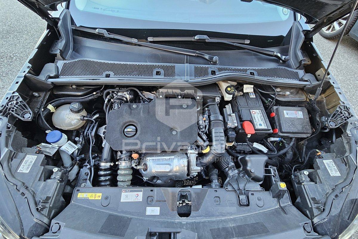 PEUGEOT 2008 BlueHDi 100 S&S Active