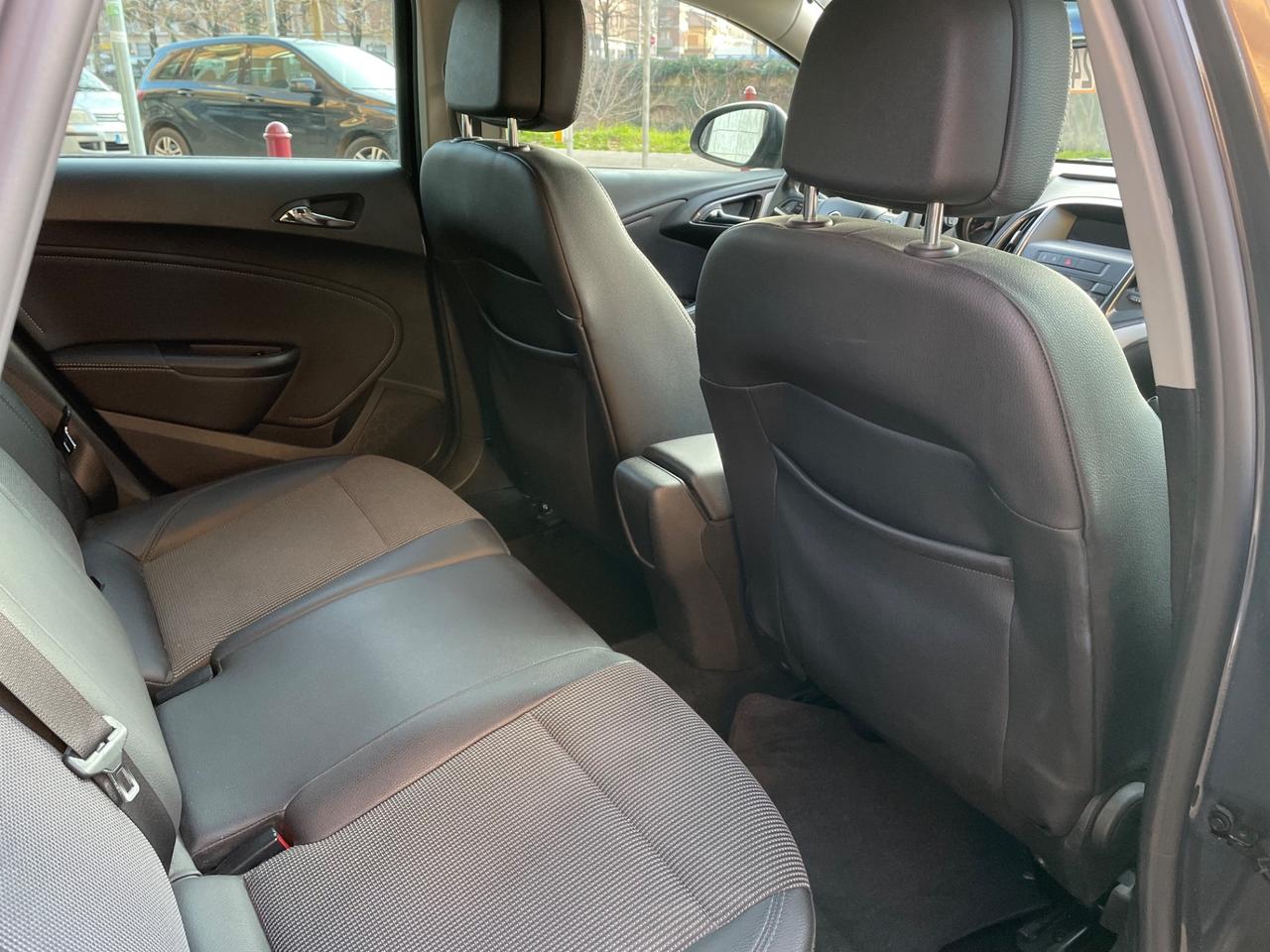 Opel Astra 1.7 CDTI110CVSportsTourerCosmo/GARANZIA