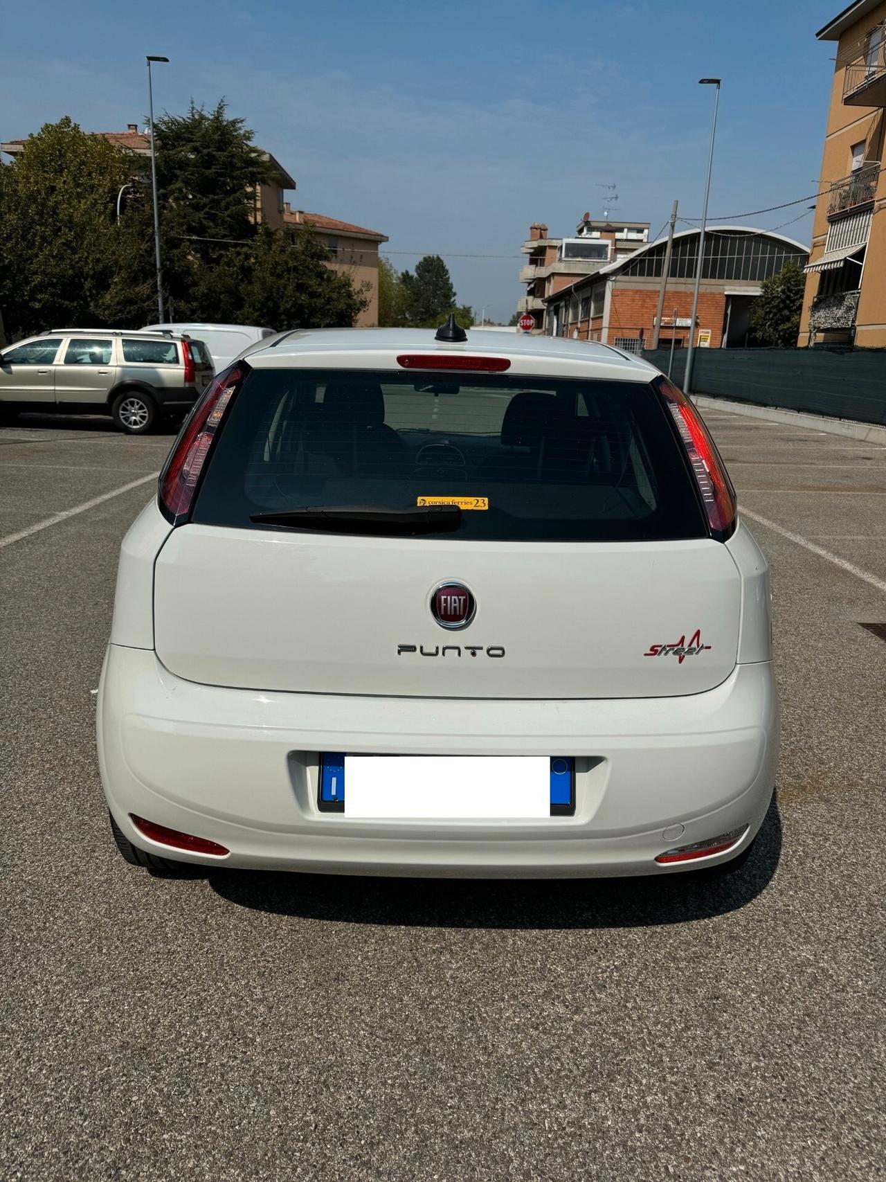 Fiat Punto 1.3 MJT - NEOPATENTATI - 12 MESI DI GARANZIA -