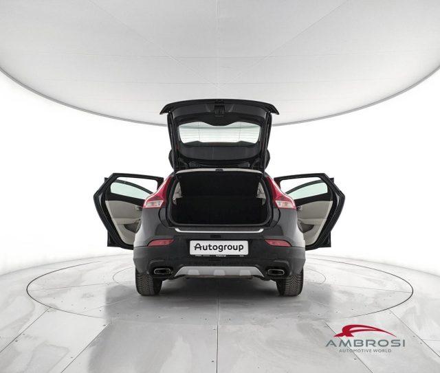 VOLVO V40 Cross Country D2 Geartronic Volvo Ocean Racee