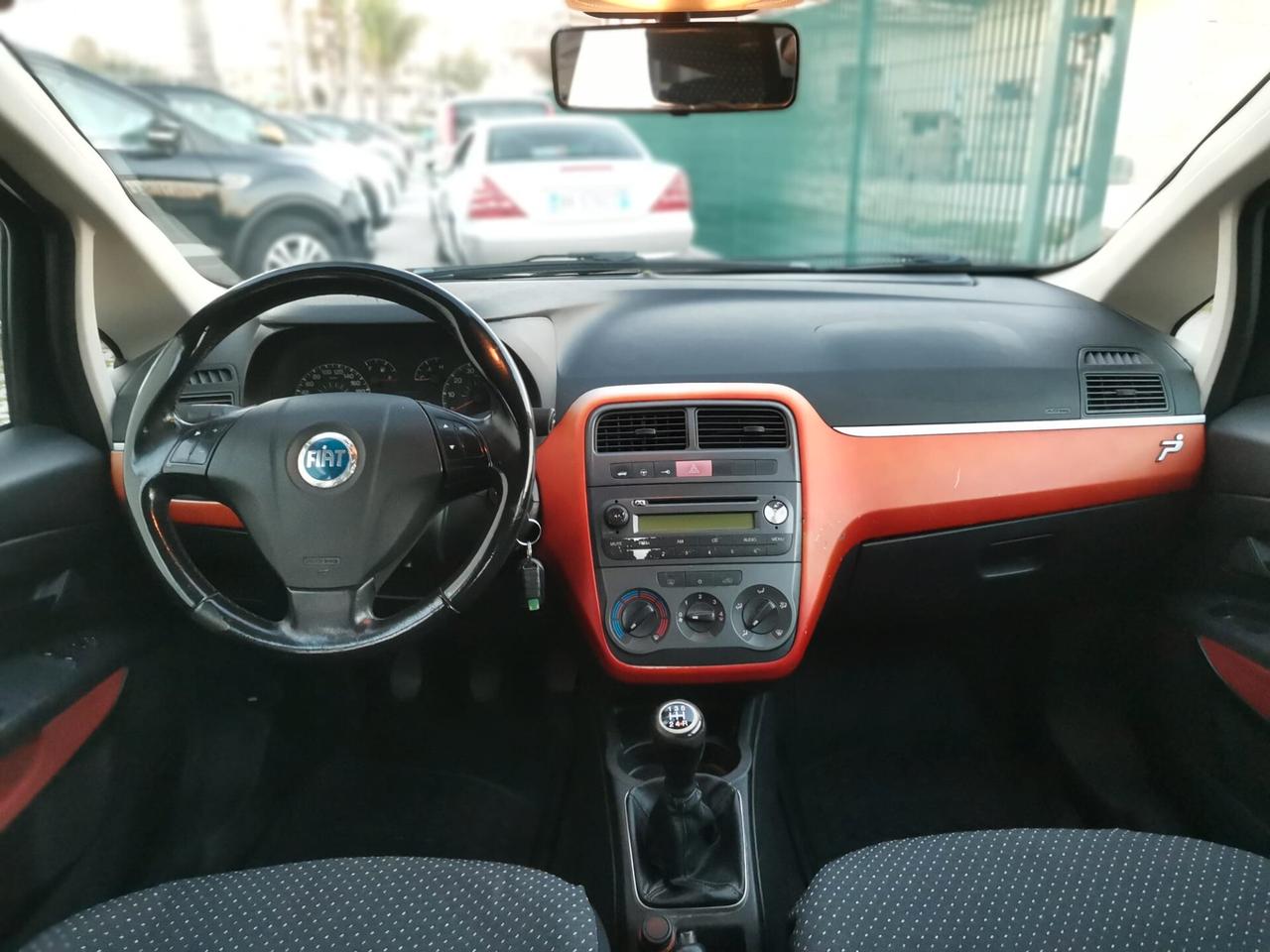 Fiat Grande Punto 1.3 MJT 75 CV 5 porte Dynamic