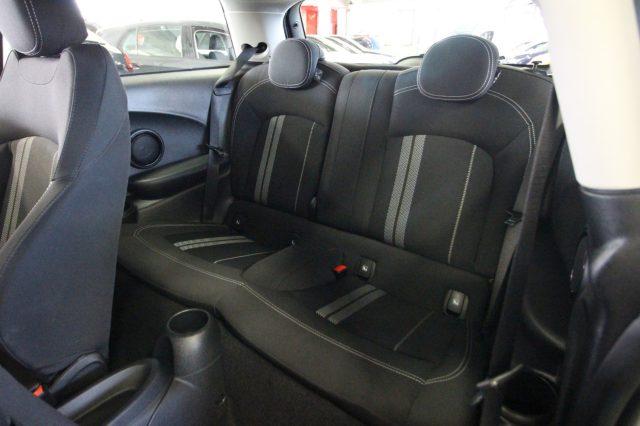 MINI Cooper SE Essential 3 porte