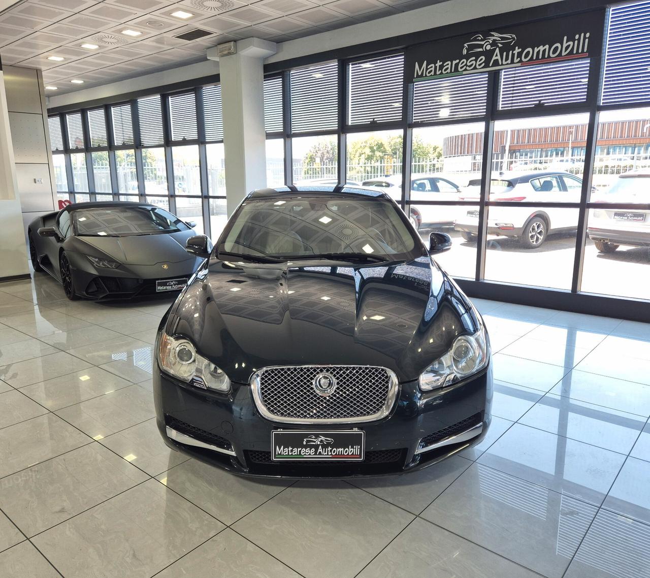 Jaguar XF 3.0d 241cv V6 Pelle Navi Finanziabile