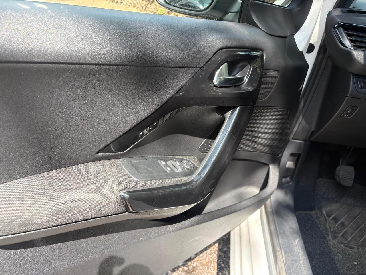 Peugeot 208 BlueHDi 75 5 porte Active
