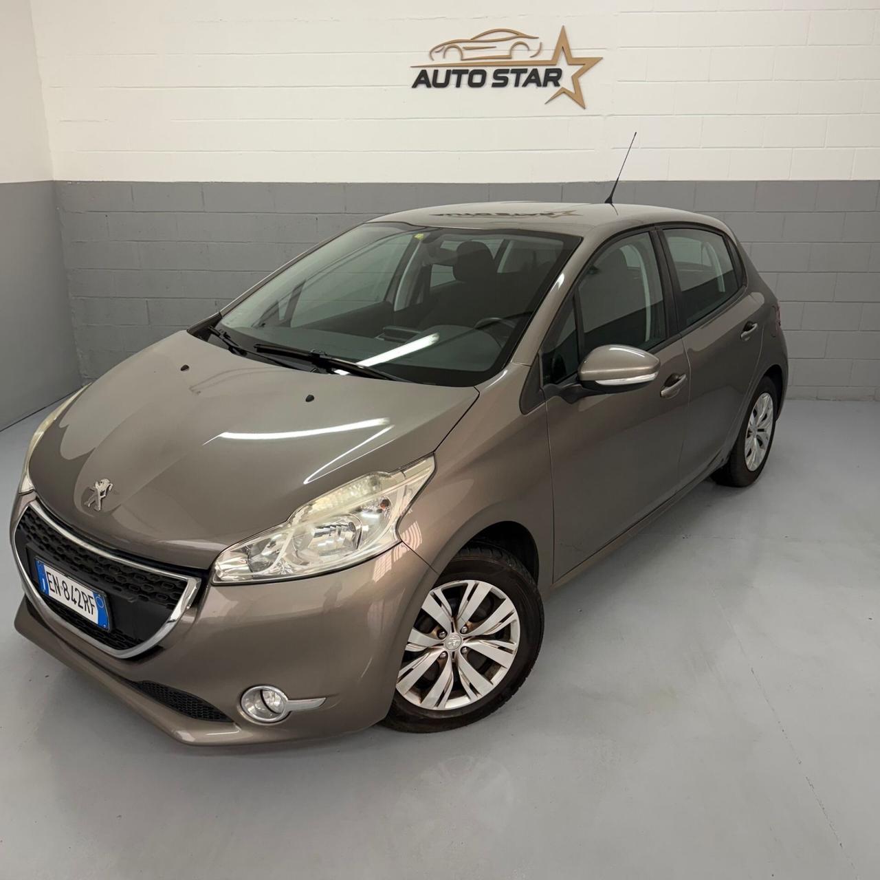 Peugeot 208 1.2 5 porte Allure NEOPATENTATI EURO5B