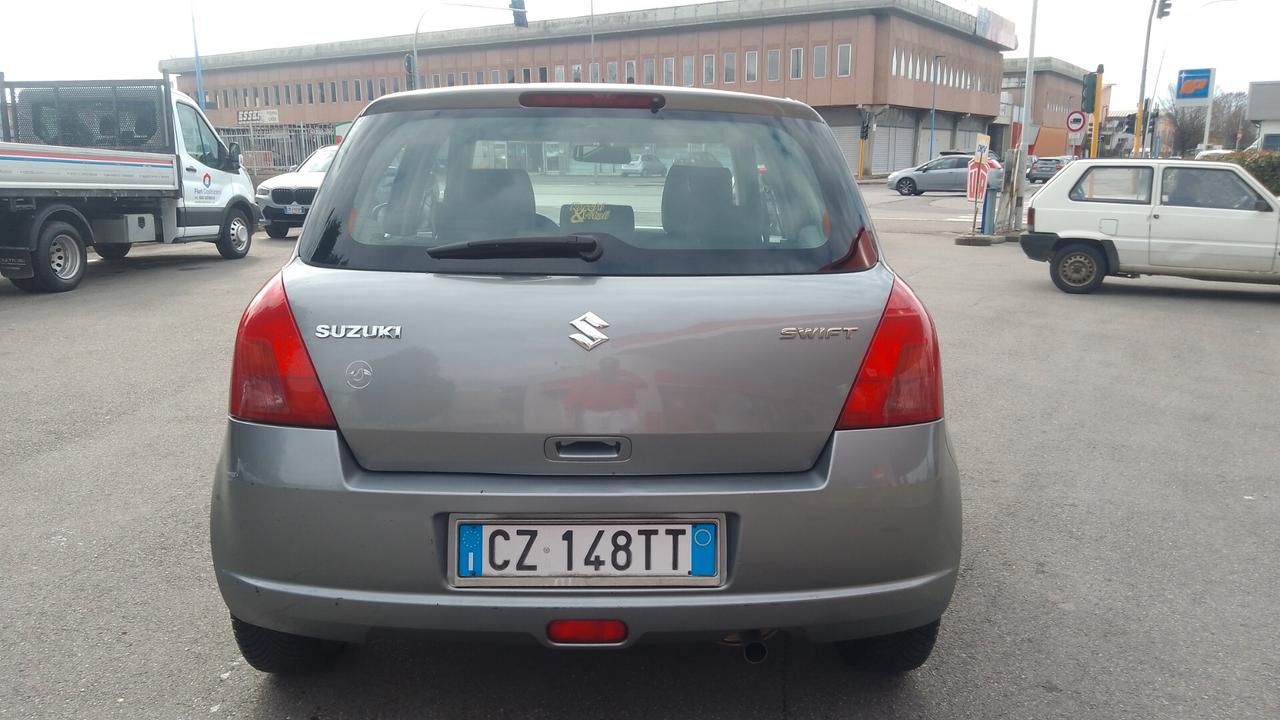 Suzuki Swift 1.3 5p. GL neopatentati 2006 perfetta