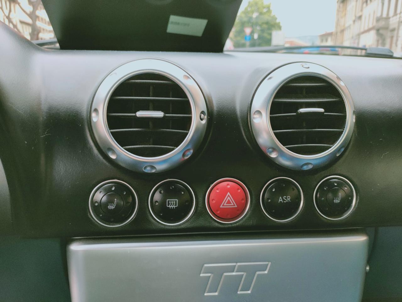 Audi TT Coupé 1.8 T 20V 179 CV