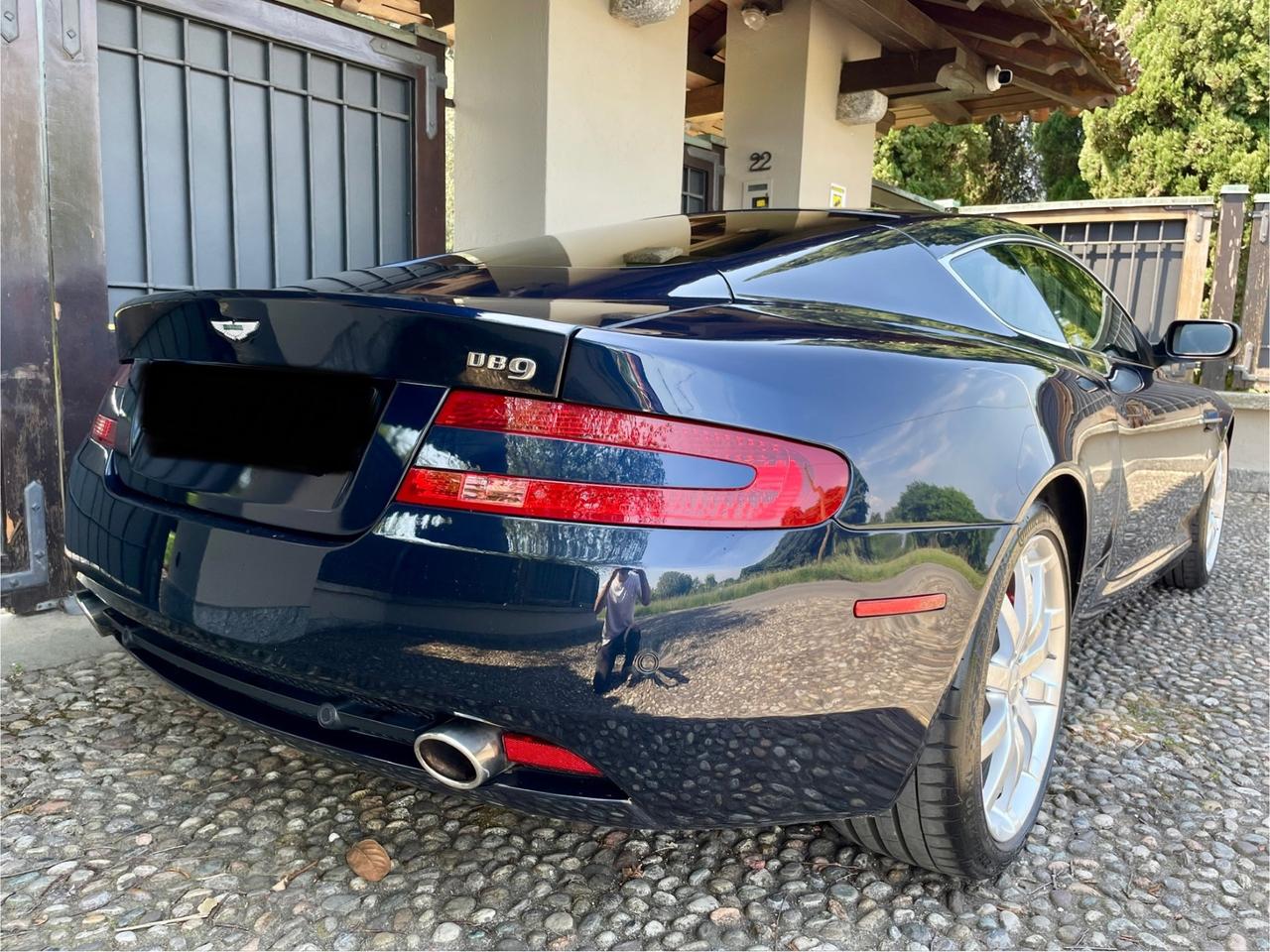 Aston Martin DB9 Coupé Touchtronic *SOLO 63000 KM*