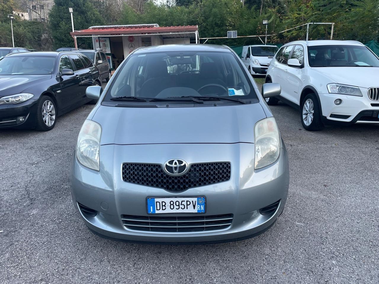 Toyota Yaris 1.3 Gpl