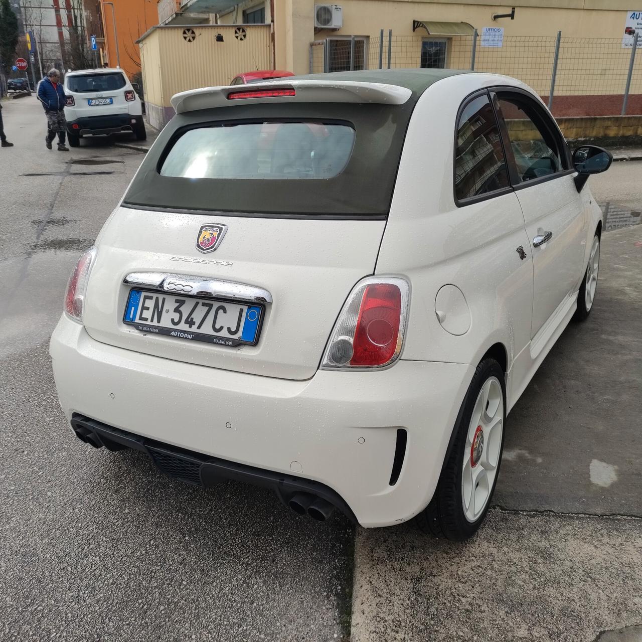 Abarth 500 C 1.4 Turbo T-Jet