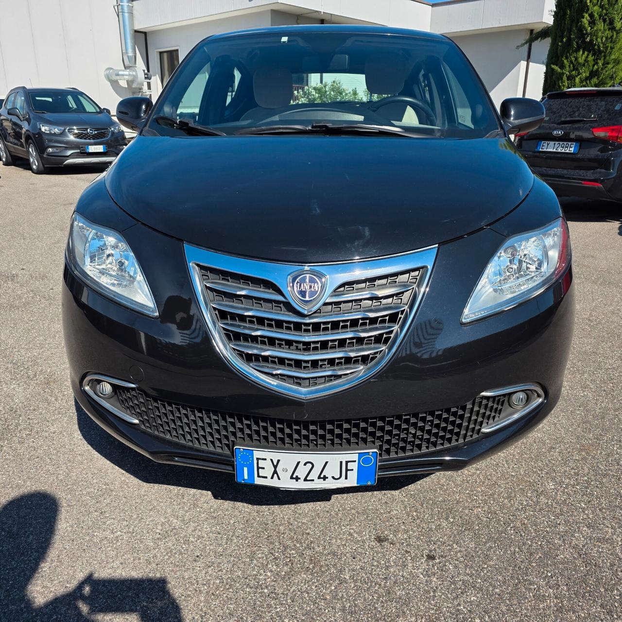 Lancia Ypsilon 0.9 TwinAir 85 CV 5 porte Metano Ecochic Gold