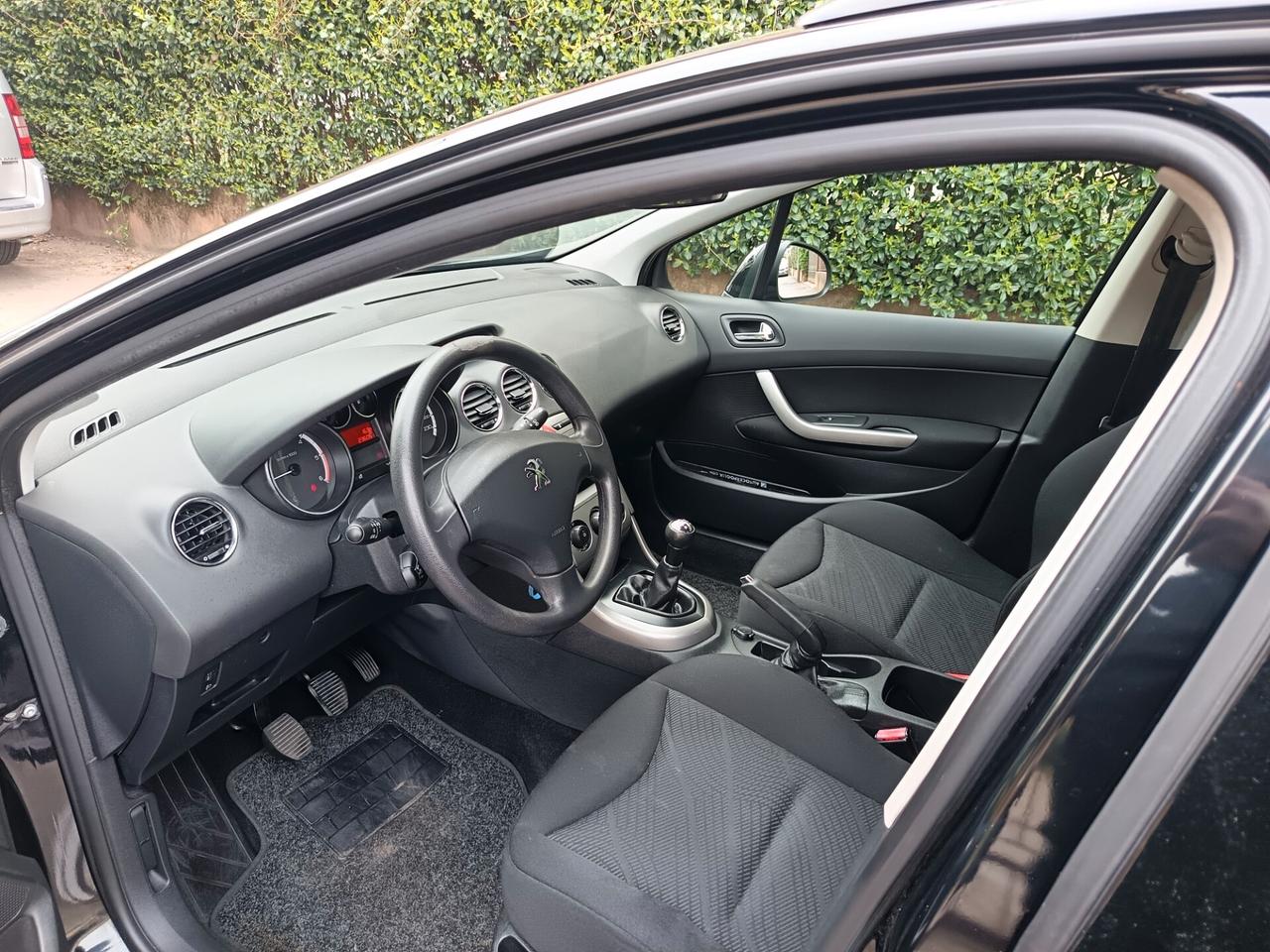 Peugeot 308 1.6 8V HDi 93CV 5p. 2013 ok neo patente
