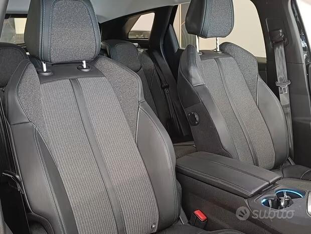 Peugeot 3008 Hybrid 225 e-EAT8 GT