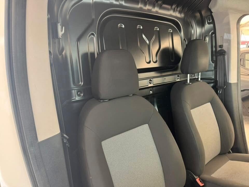 FIAT DOBLO CARGO BUSINESS 1.3 MJT 95 CV PARI AL NUOVO