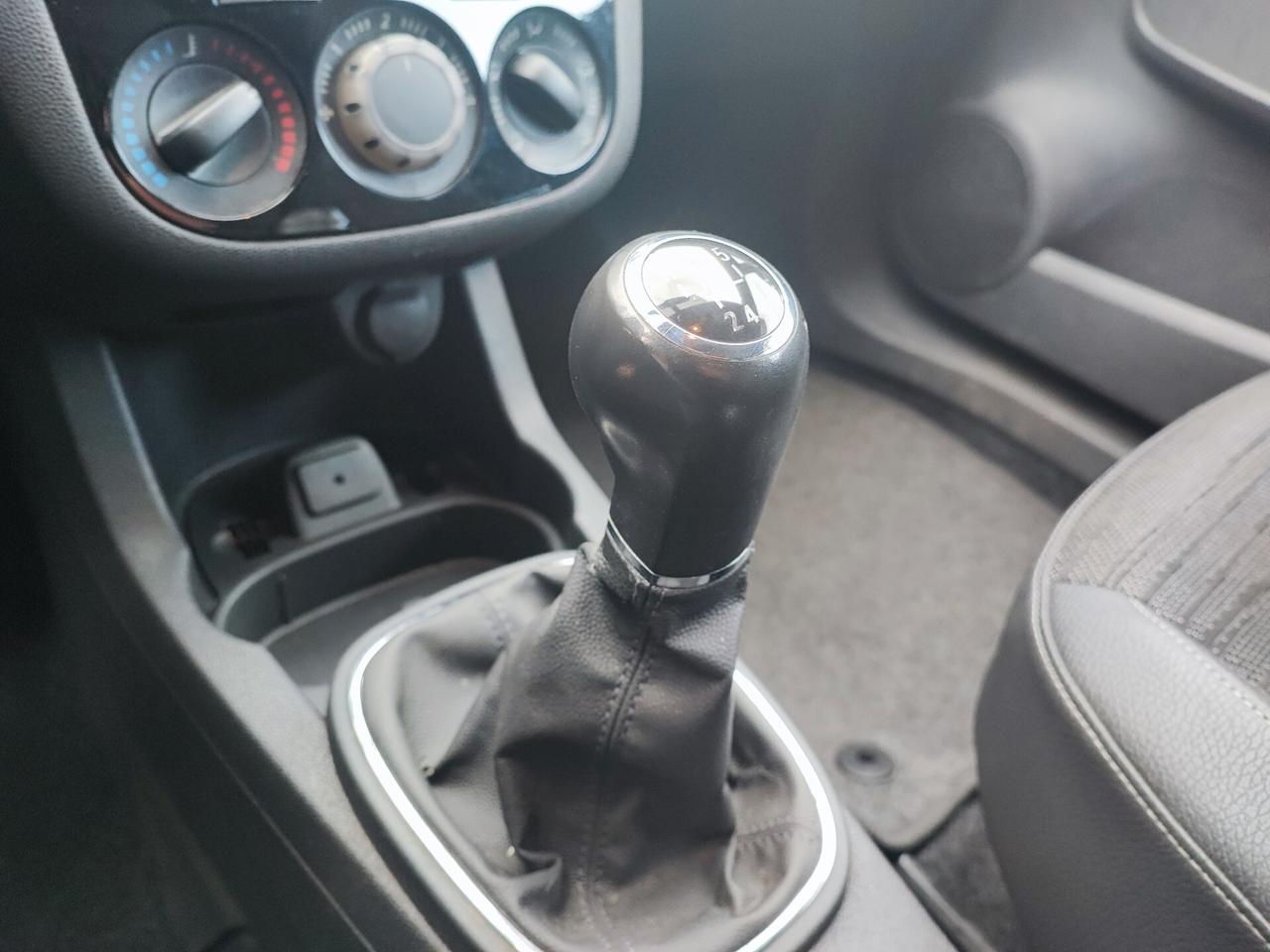 Opel Corsa 1.2 GPL-TECH b-color