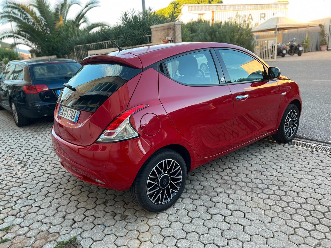 Lancia Ypsilon 1.2 69 CV 5 porte GPL Ecochic Gold