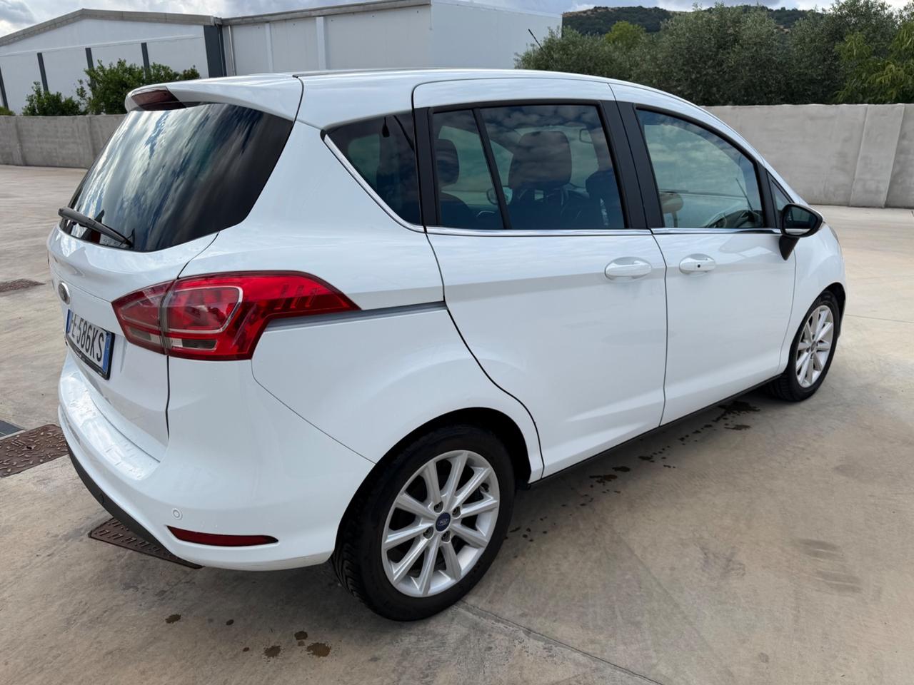 Ford Focus B-Max 1.5 TDCi 75 CV Titanium