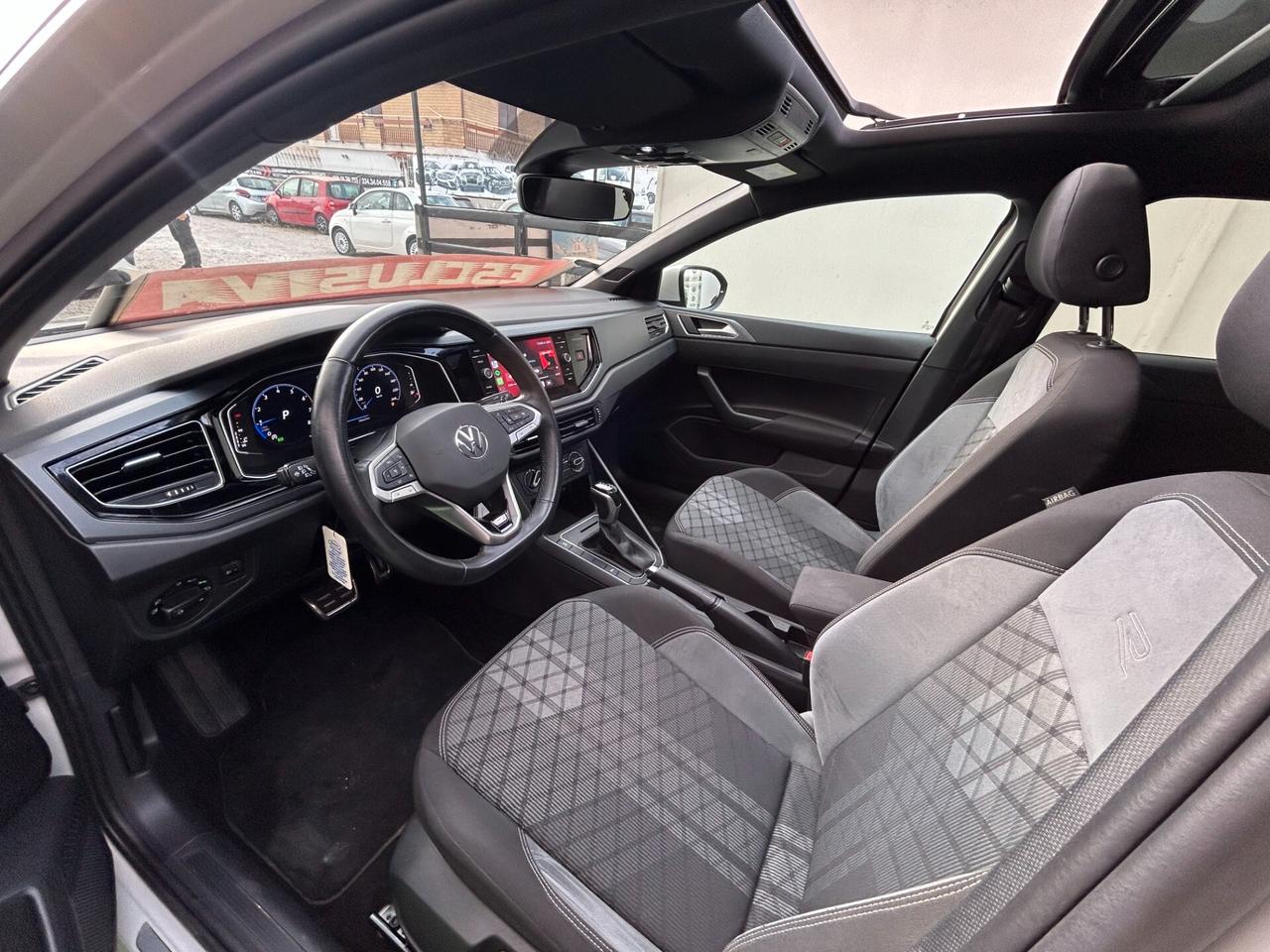 Volkswagen Taigo 2023 1.0 TSI 110 CV DSG R-Line FULL LEGGI!!!