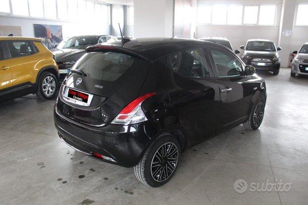 LANCIA Ypsilon 1.0 FireFly 5 porte S&S Hybrid Go