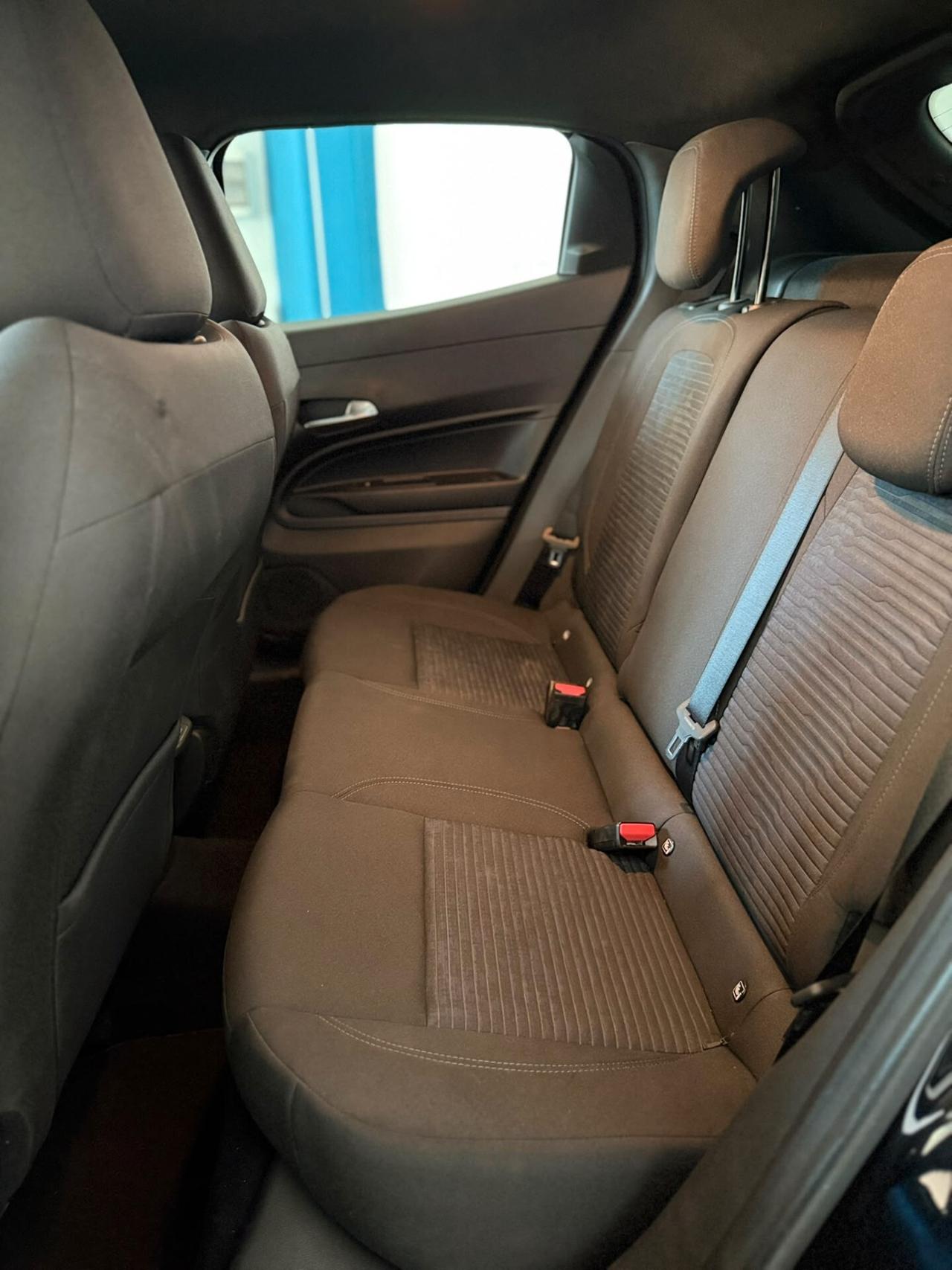 Alfa Romeo Junior 1.2 136 CV Hybrid eDCT6