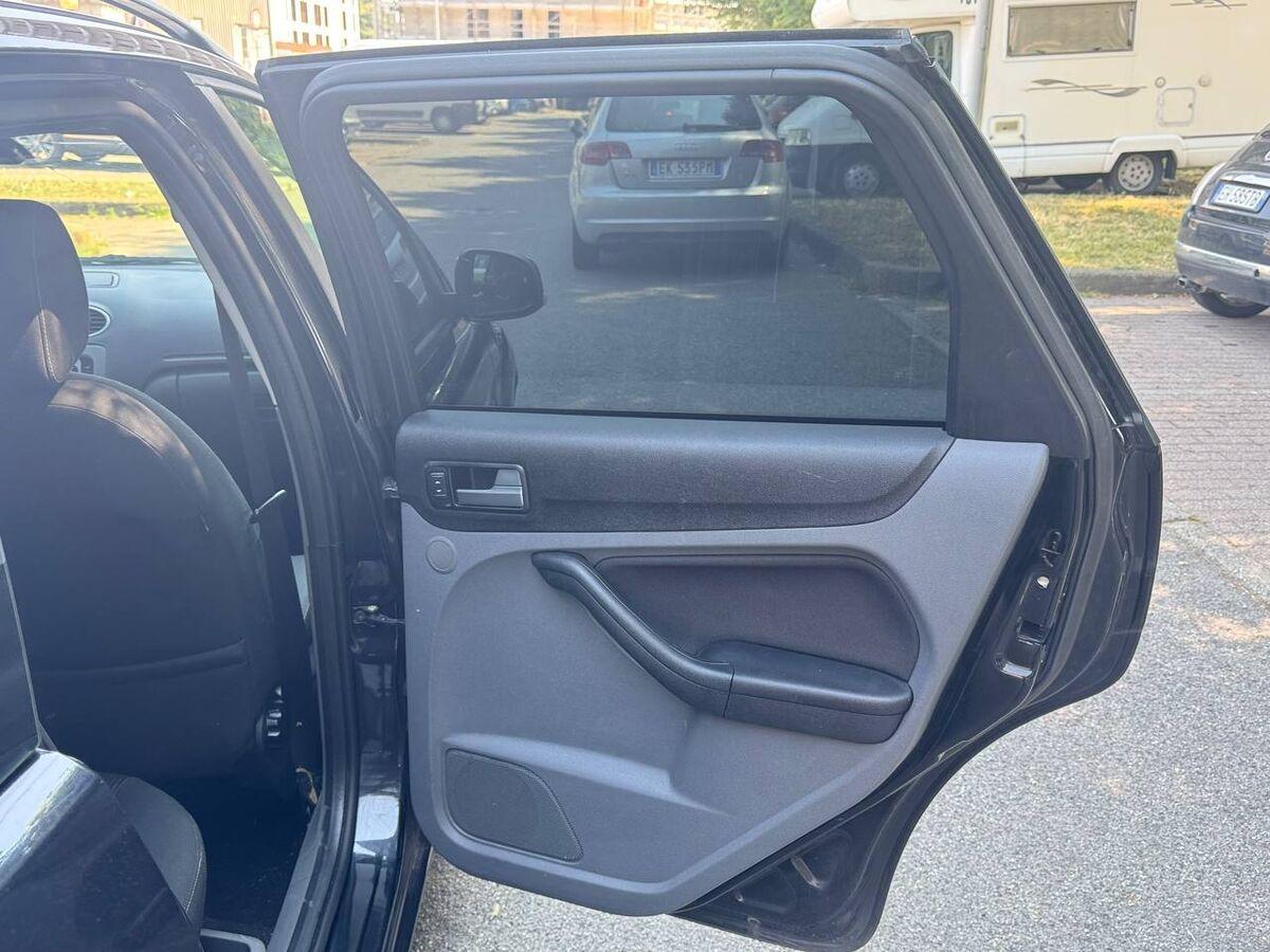 Ford Focus 1.6 tdci Titanium 90cv
