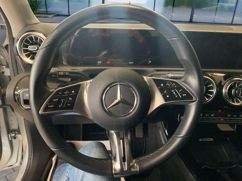 Mercedes-Benz Classe A A 180 d Automatic Progressive Advanced Plus
