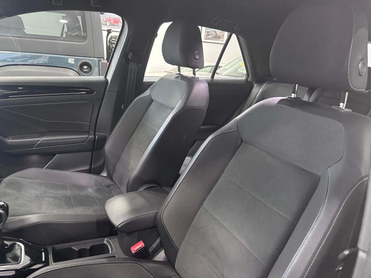 VOLKSWAGEN T-ROC 2.0 TDI R-LINE RETRO-NAVI-LED