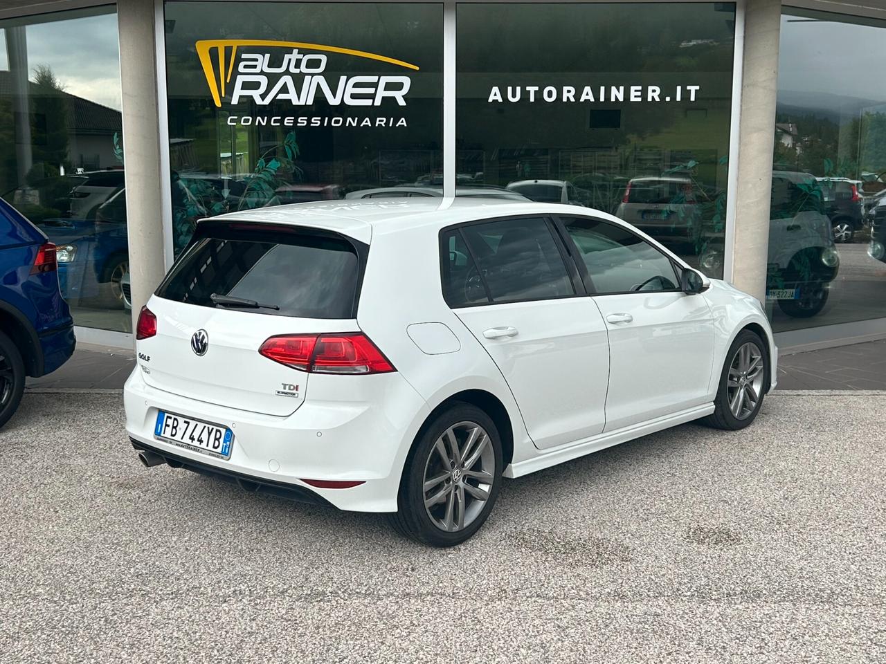 Volkswagen Golf 7 R-LINE 1.6 TDI 110 CV 5p.