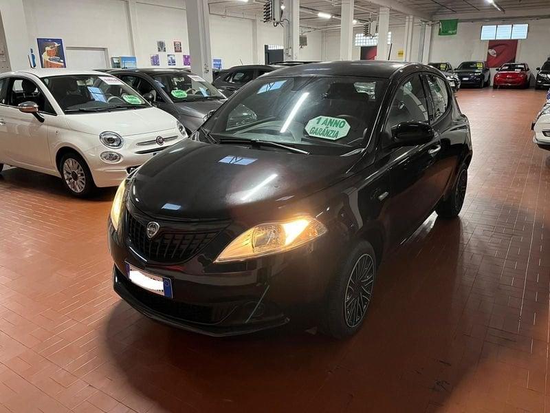 Lancia Ypsilon Ypsilon 1.0 FireFly 5 porte S&S Hybrid Silver Plus