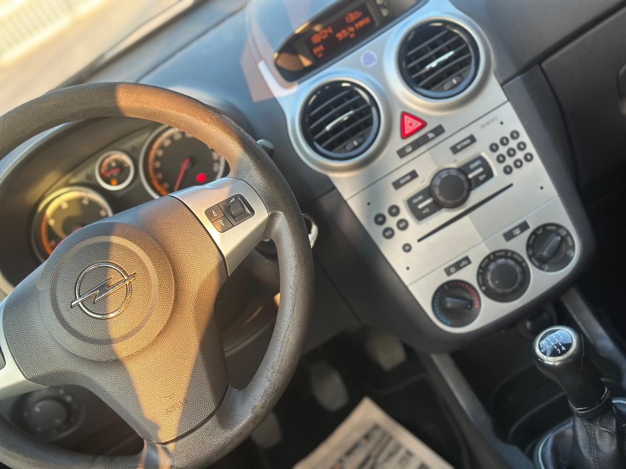 Opel CORSA 1.3 MULTIJET 2009 - EURO 4