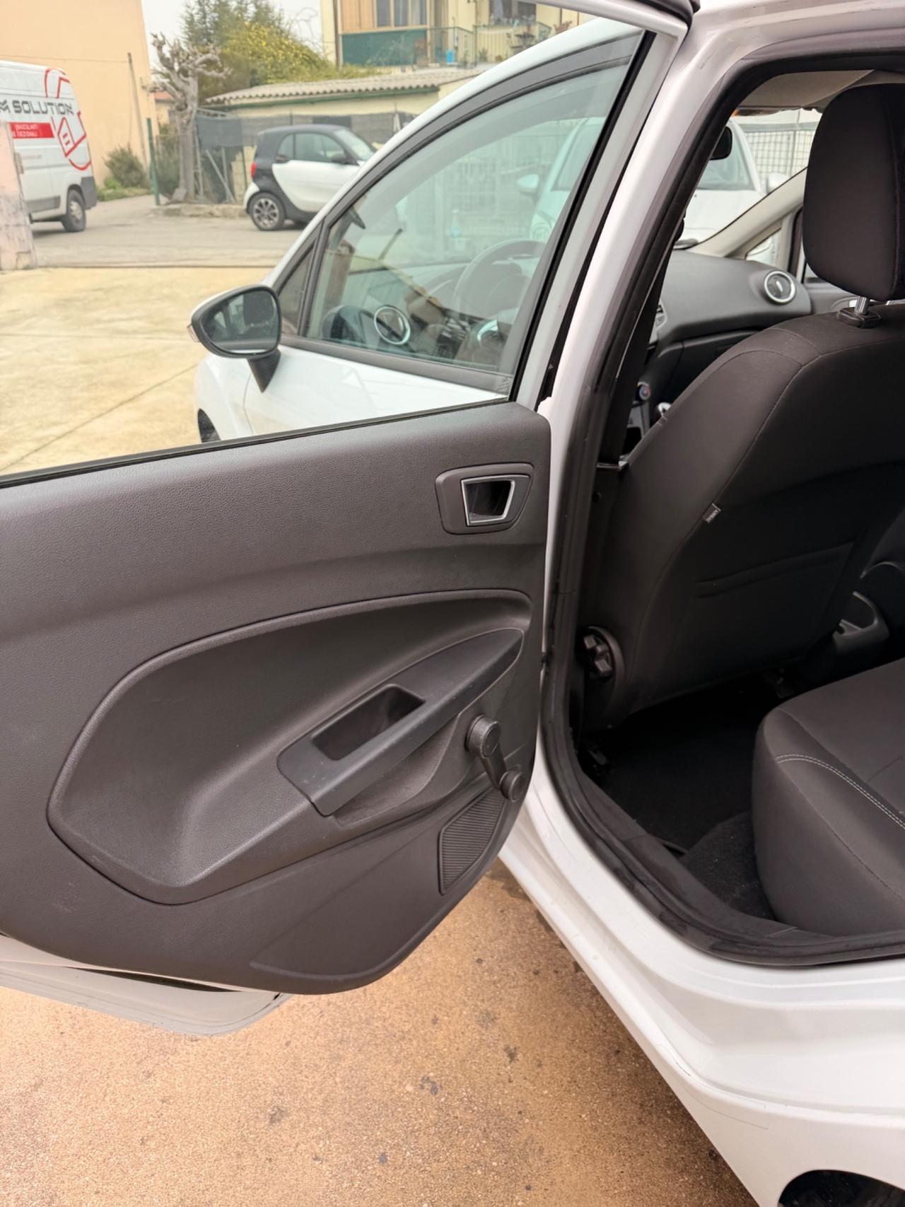 Ford Fiesta 1.5 TDCi 75CV 5 porte ST-Line