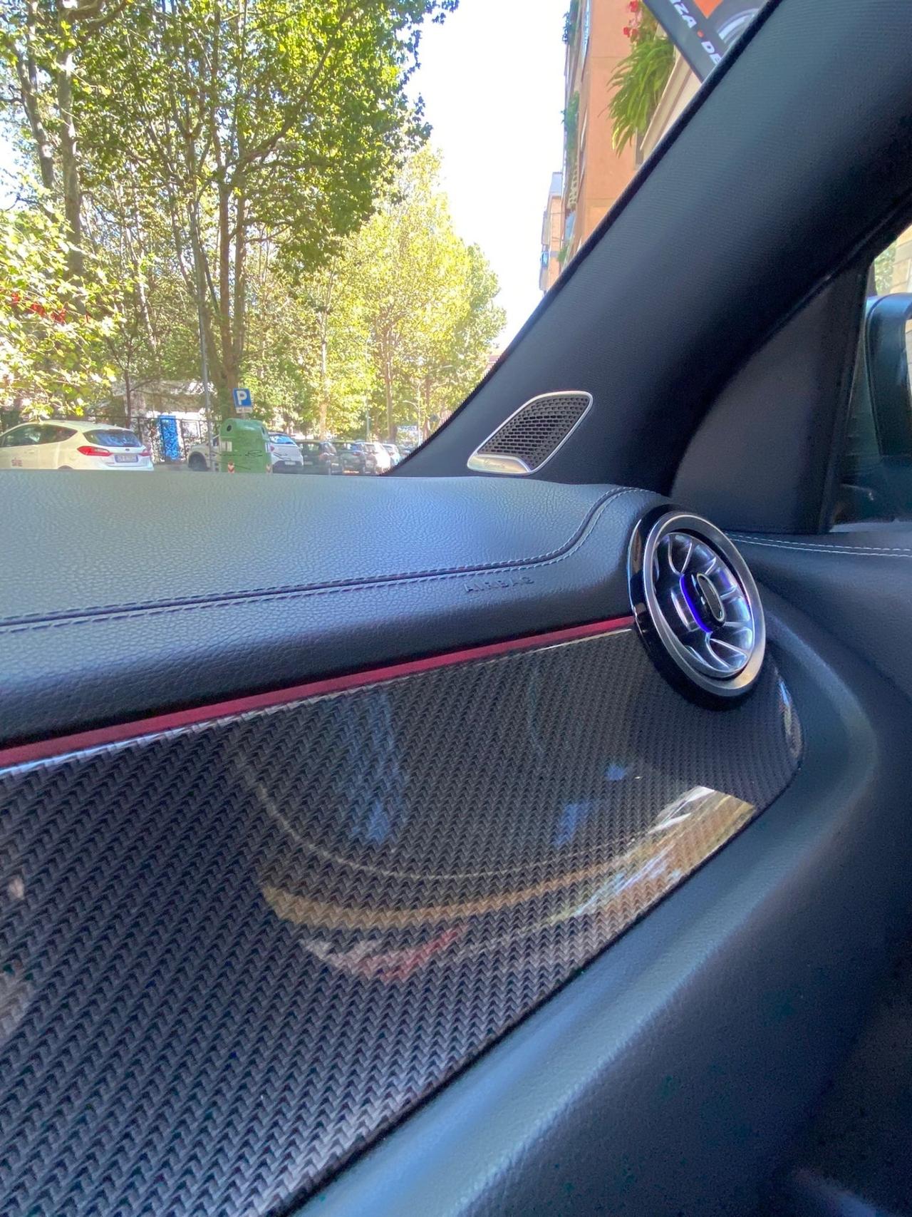 Mercedes-benz GLA 35 AMG MAGNO GRAU TETTO PELLE IVA ESPOSTA