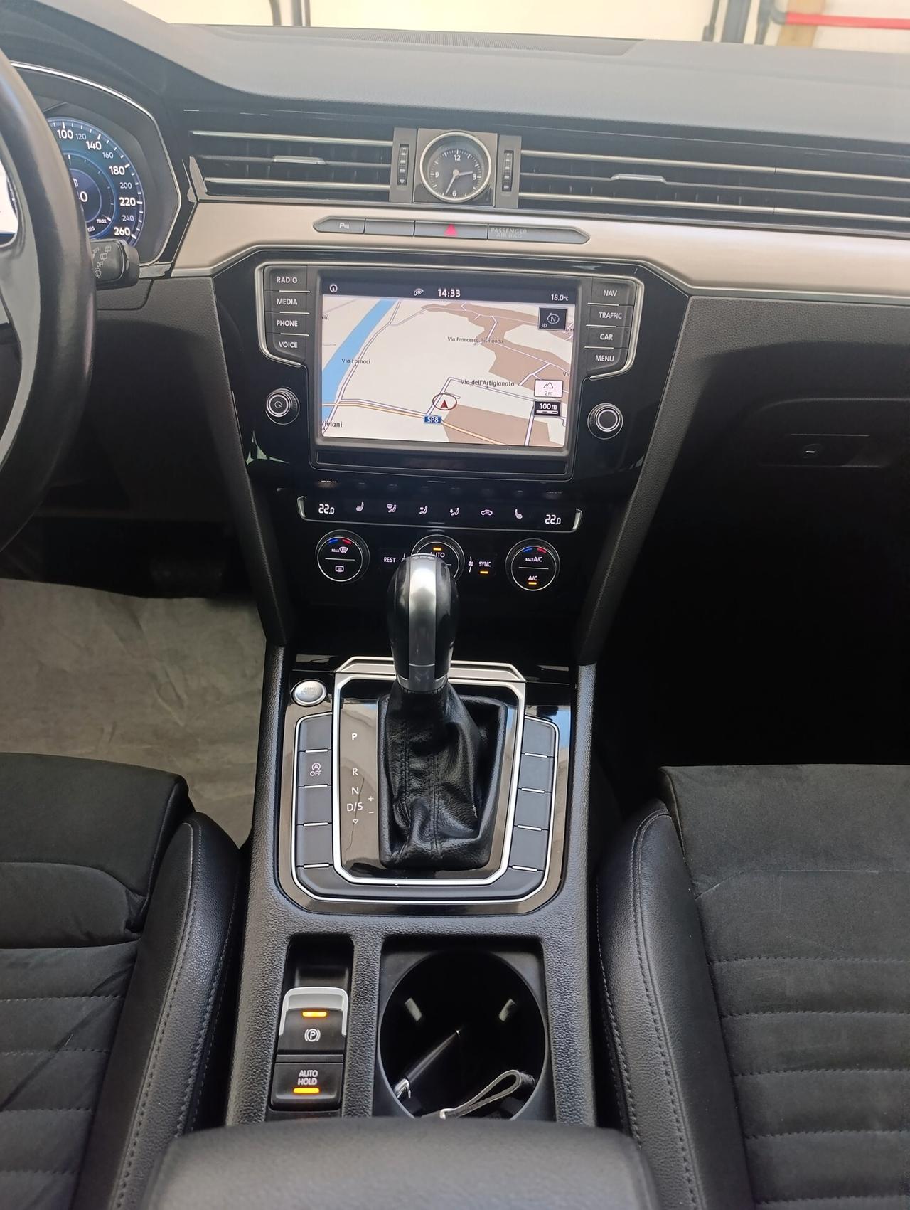 Volkswagen Passat Variant 8 2.0 TDI 150cv DSG Executive