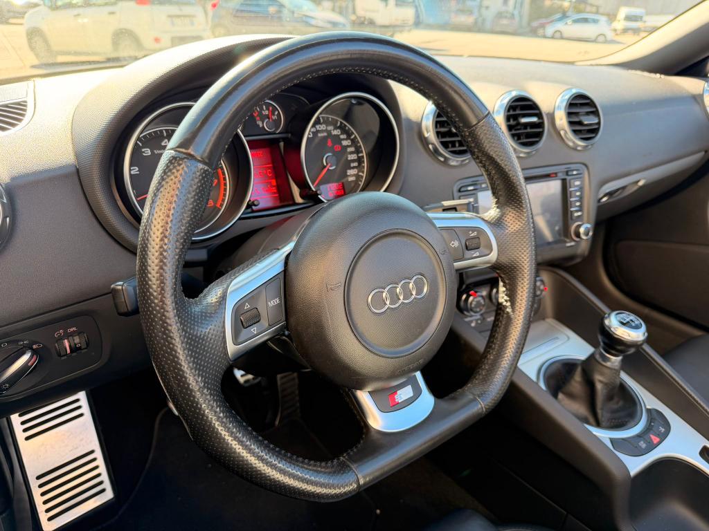 Audi TT Roadster 2.0 tfsi