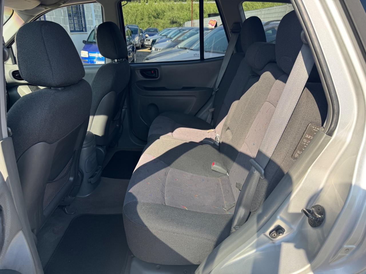 Hyundai Santa Fe Santa Fe 2.4i 4WD GL Plus