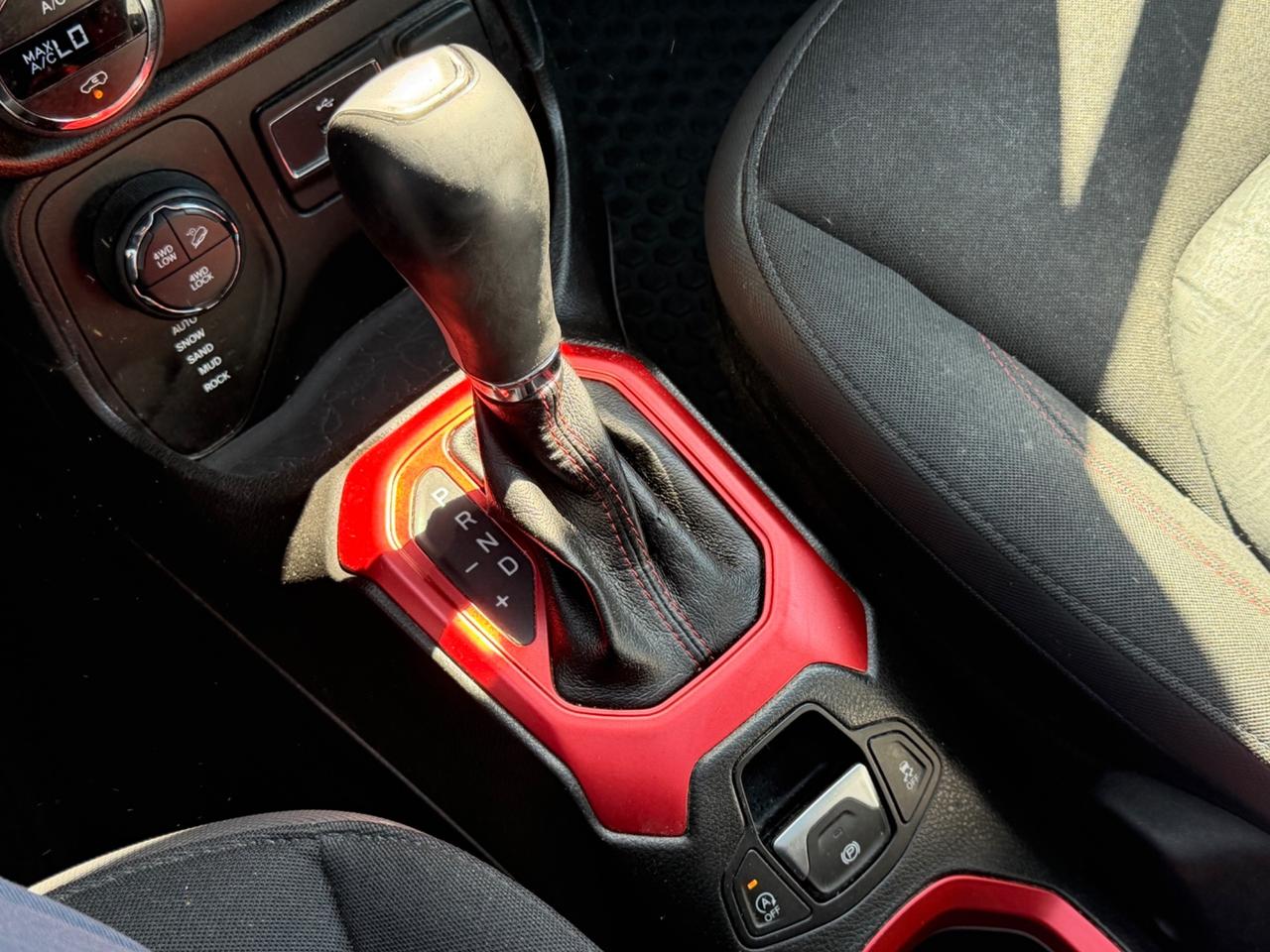 Jeep Renegade 2.0 Mjt 170CV 4WD Active Drive Low Trailhawk