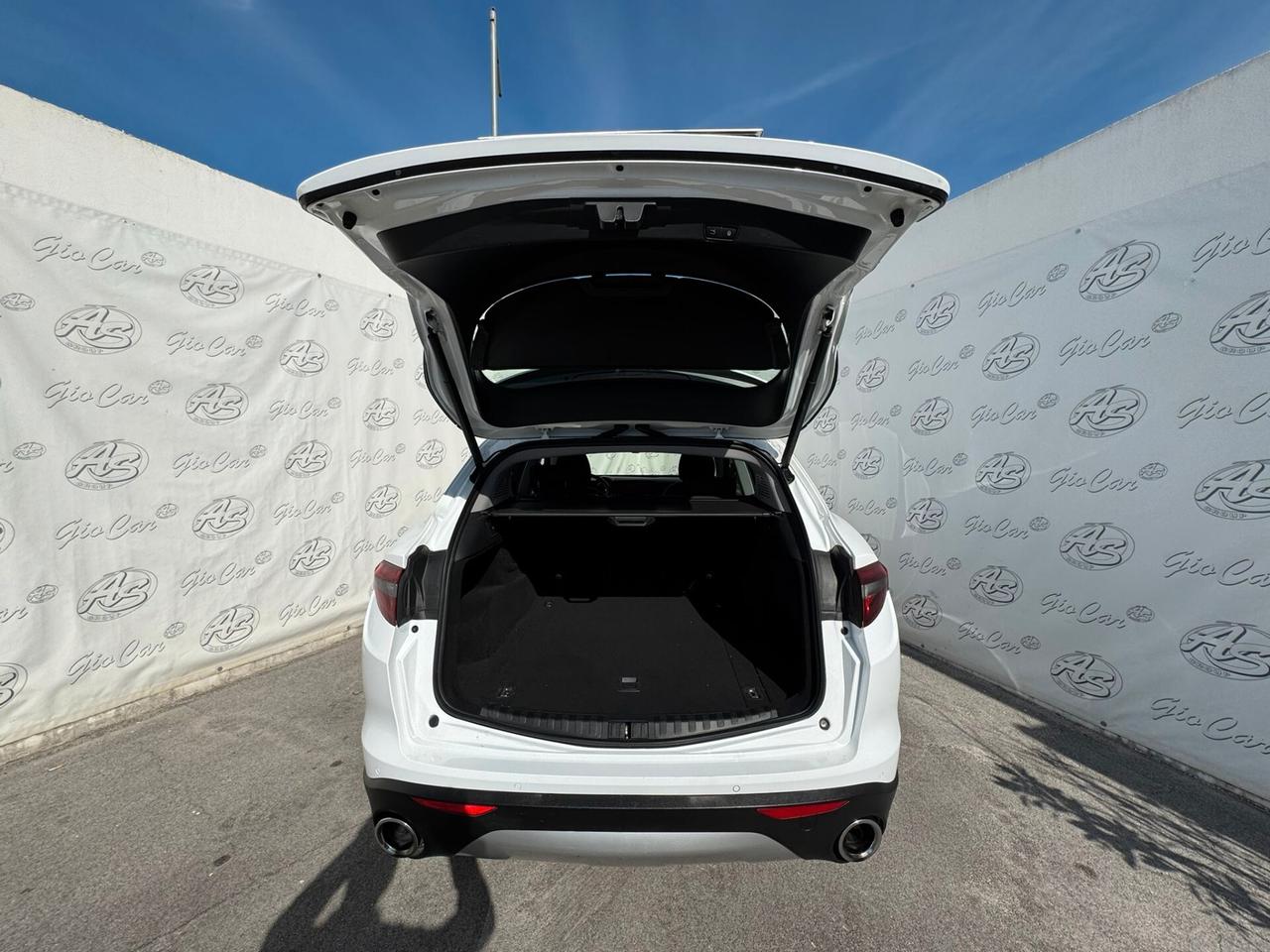 Alfa Romeo Stelvio 2.2 Turbodiesel 190 CV AT8 F1 Q4 Business Navi Port.El.