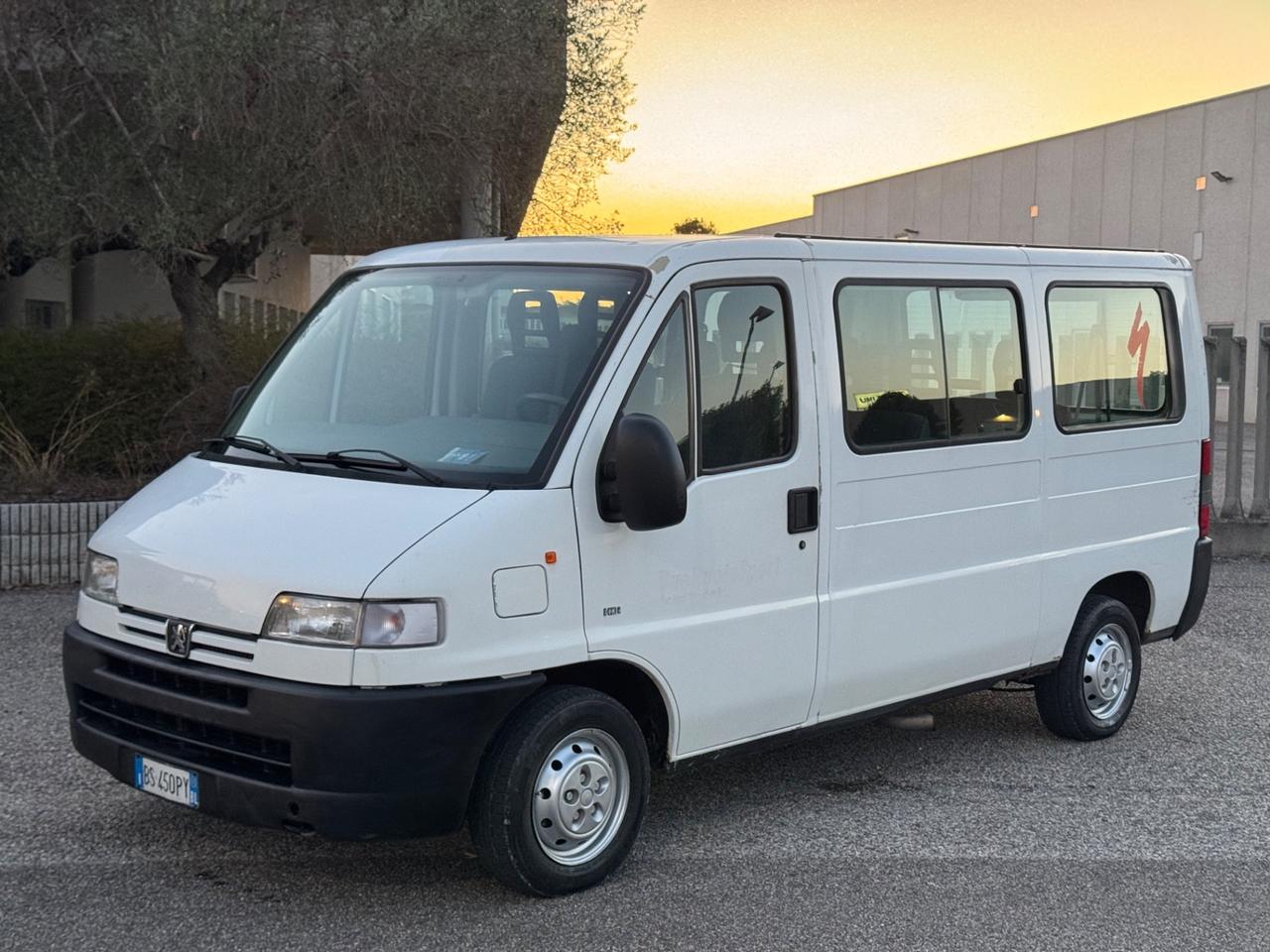 Peugeot Boxer 2.8 HDi 127cv 9 posti