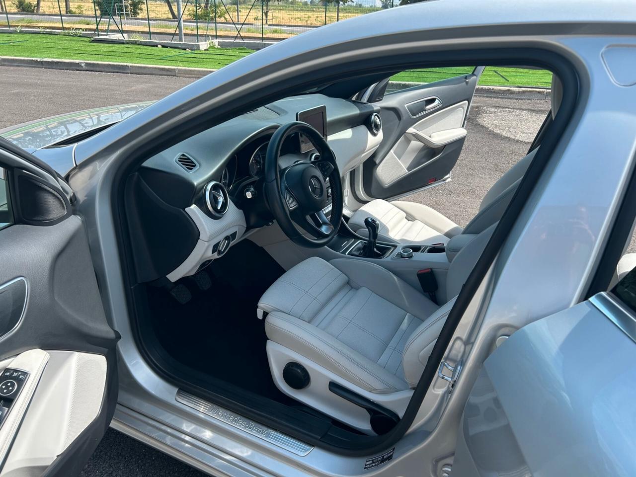 Mercedes classe a 200 CDI Sport unico proprietario tutta tagliandata mercedes ok neopatentati