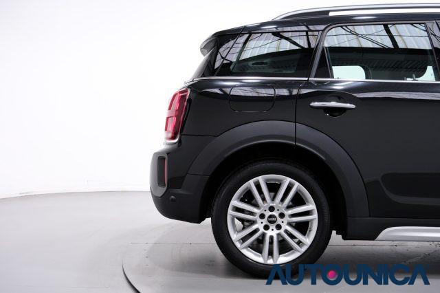 MINI Countryman 1.5 COOPER ESSENTIAL AUTOMATICA
