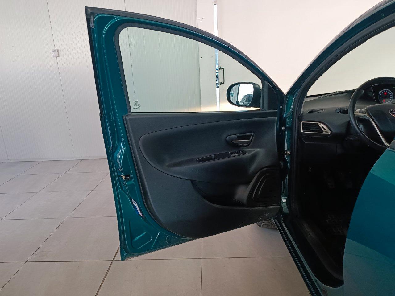 Lancia Ypsilon 5 Porte Ypsilon III 2015 1.0 firefly hybrid Gold s