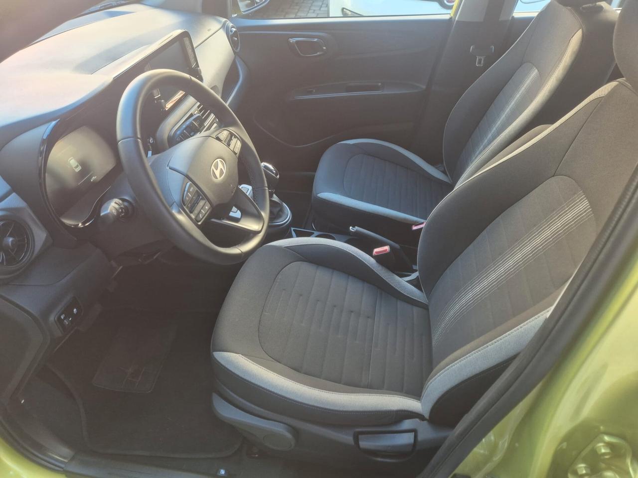 HYUNDAI I10 1.0 mpi Tech Connect Pack - CAMBIO AUTOMATICO
