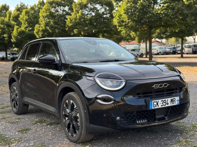 FIAT 600 Hybrid 100 CV DCT MHEV La Prima