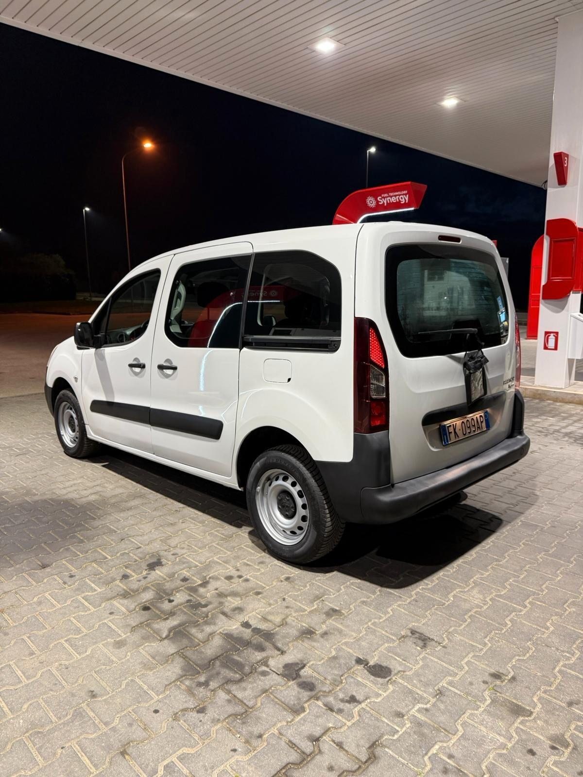 Peugeot Partner Tepee BlueHDi 75 Active