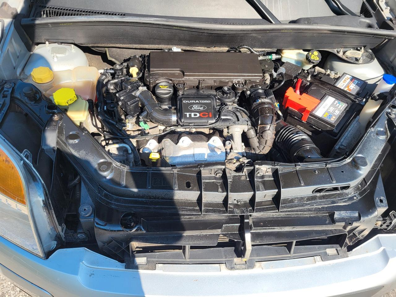 FORD FUSION 1,4 TDCi-GANCIO TRAINO-PORTAPACCHI