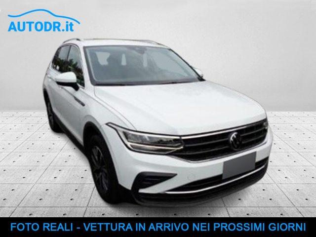 VOLKSWAGEN Tiguan 2.0 TDI 150CV DSG Life Carplay, Vetri osc, Ambient