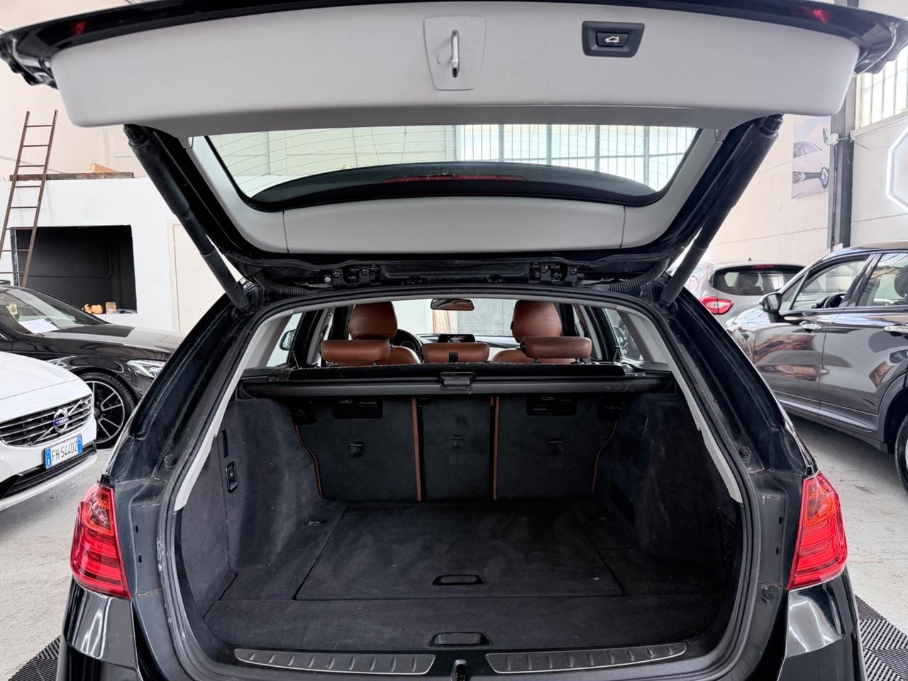 BMW318d AUTOMATICA Touring Luxury NEOPATENTATI EUR6