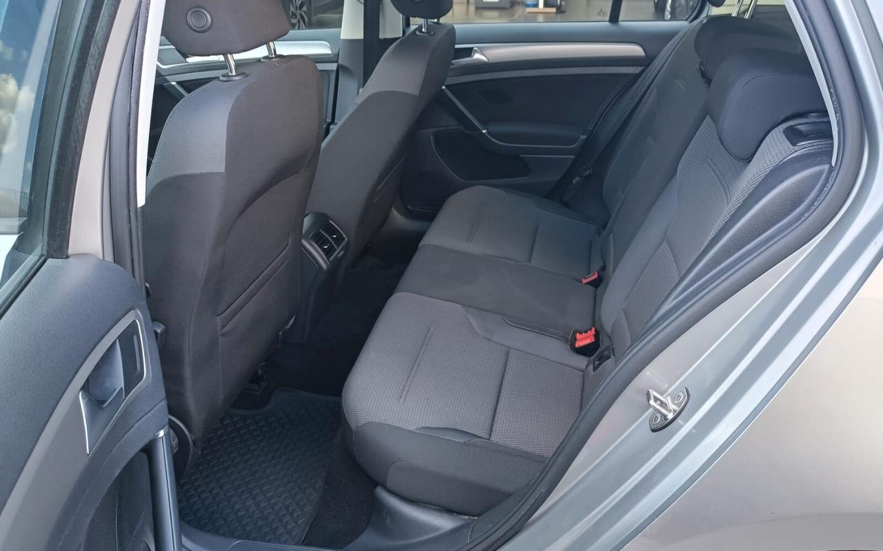 Volkswagen Golf 1.6 TDI 110 CV DSG 5p. Business BlueMotion Technology