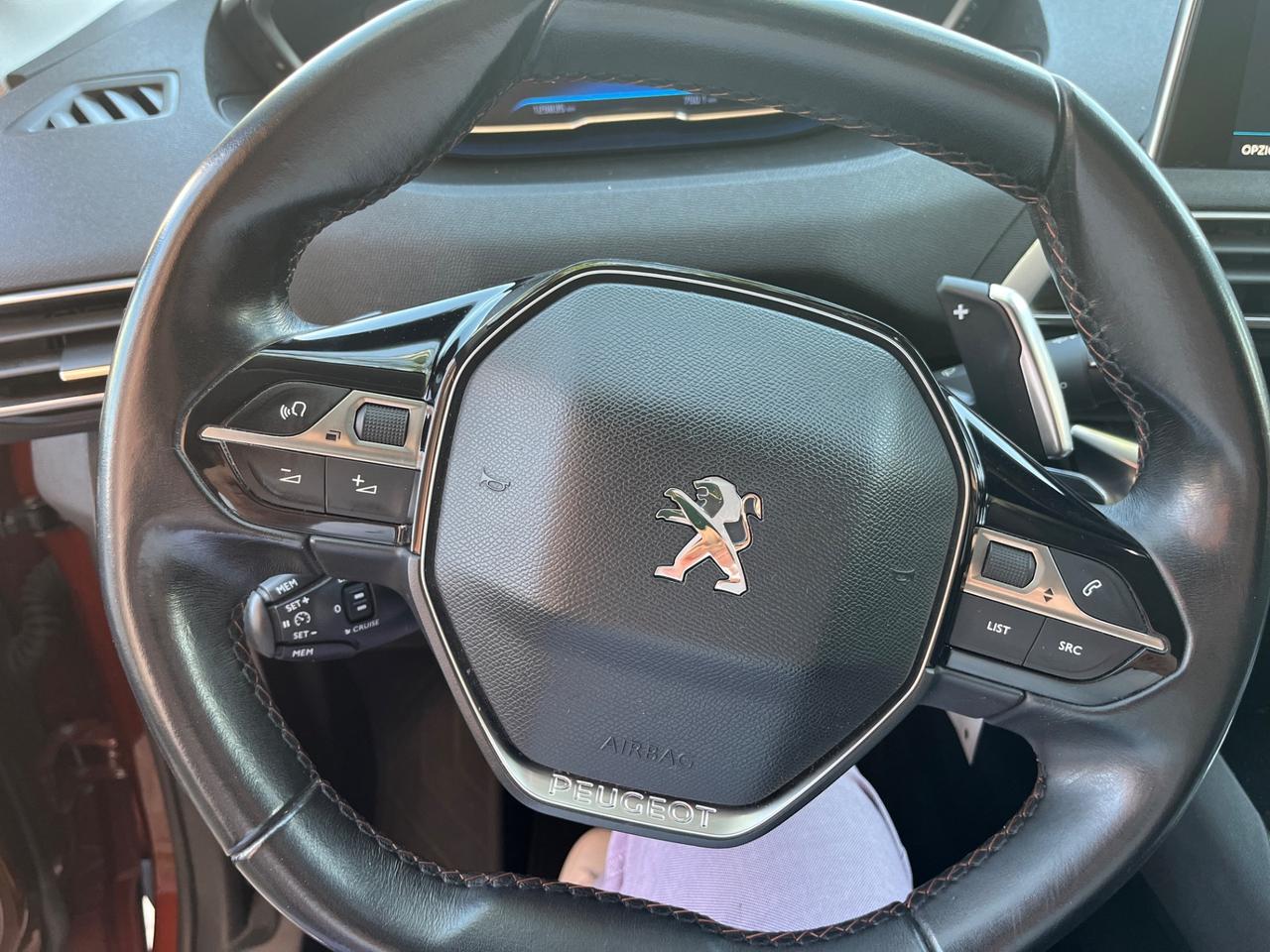 Peugeot 3008 BlueHDi 120 S&S EAT6 Active