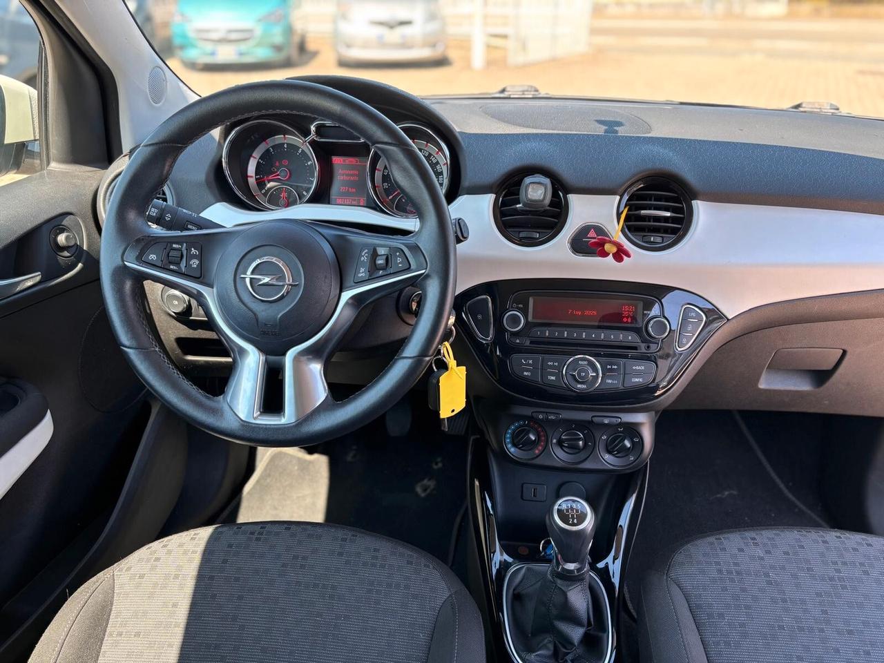 Opel Adam 1.4 87 CV GPL Tech Glam